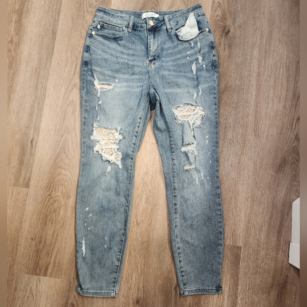 !!SOLD!! Judy Blue Lace Skinny Jeans